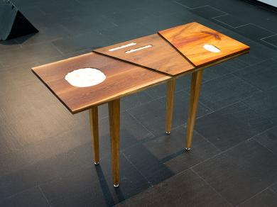 Main image of the artwork Sin título (mesa) (Serie: Reología)